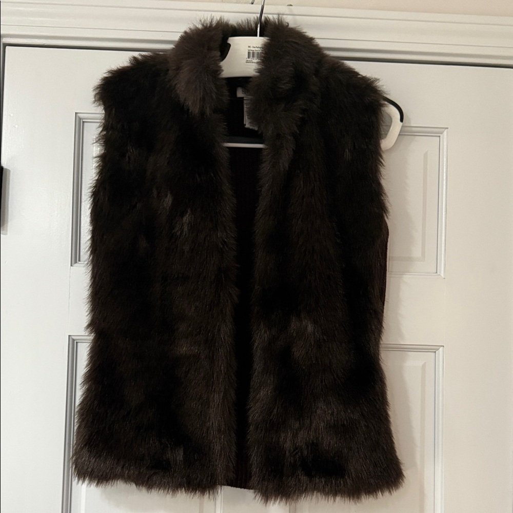 Style $ Co. Faux Fur Vest in Dark Brown size M